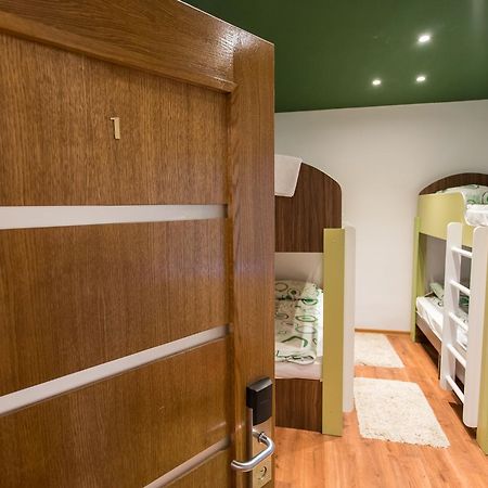 Green Hostel Sfântu-Gheorghe Екстериор снимка