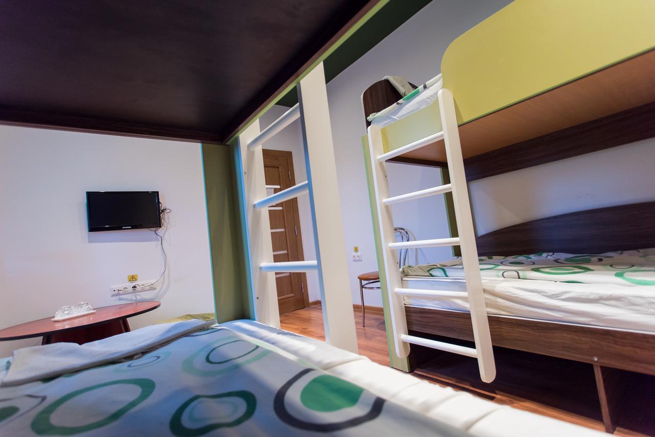 Green Hostel Sfântu-Gheorghe Екстериор снимка
